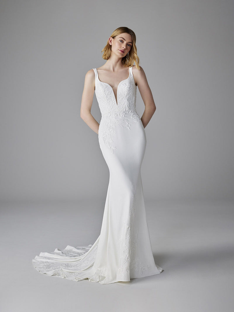 Pronovias Enchant Mermaid wedding dress with sweetheart neckline with detachable sleeves and keyhole back in crepe