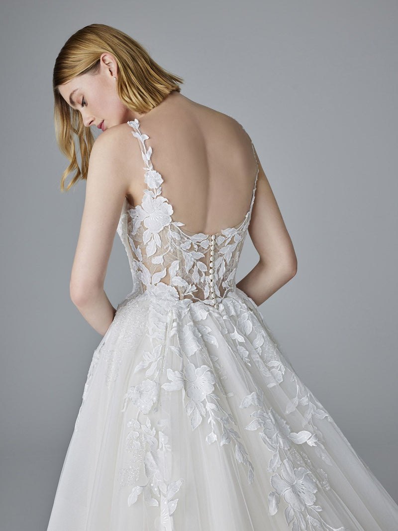 Pronovias Kamerie Ballgown low back