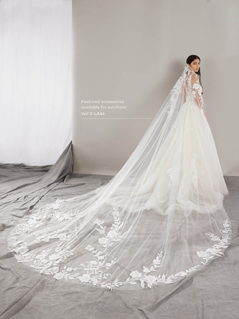 Pronovias WEST A-line wedding dress with a V-neckline&nbsp; WITH VEIL