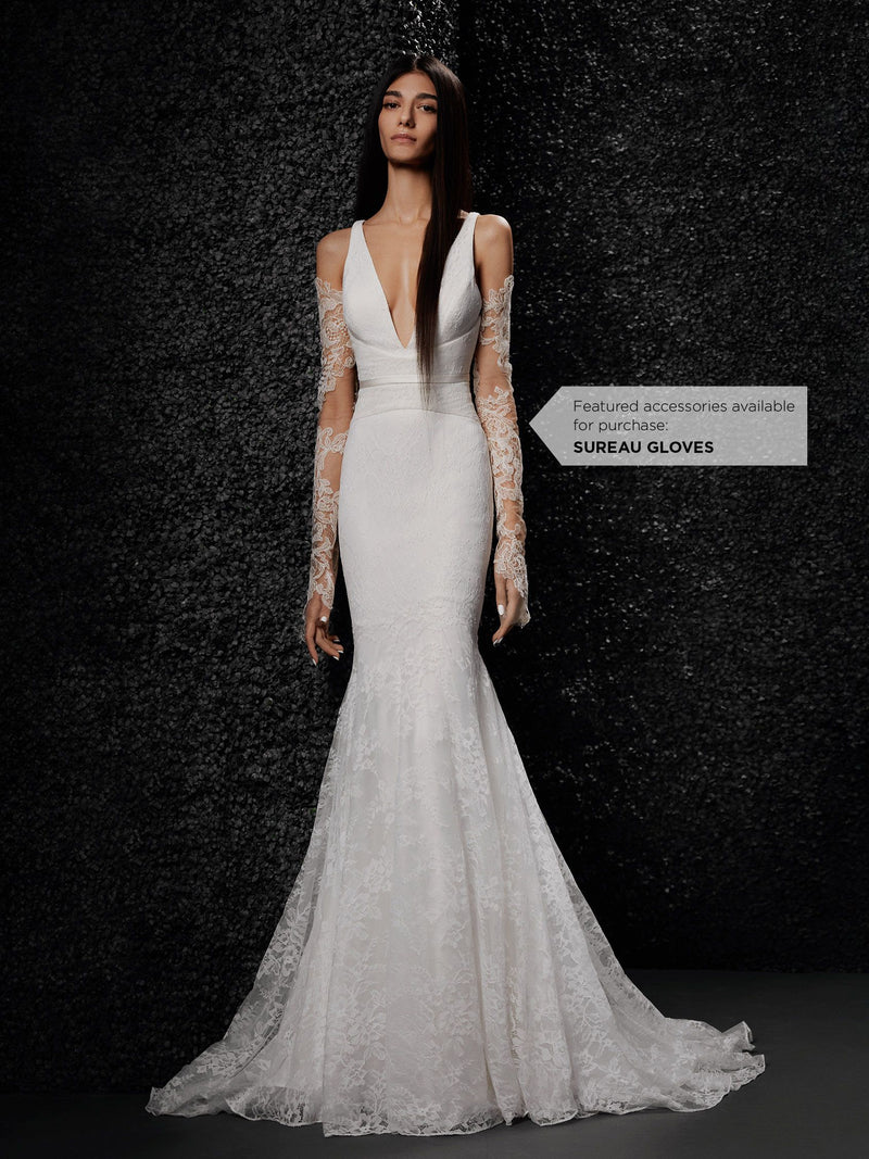Vera Wang FRANIA | Fantasy Bridal Boutique